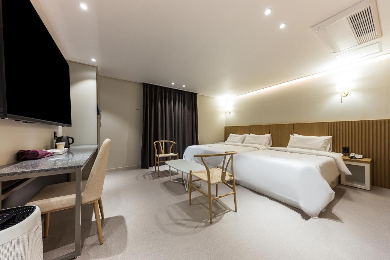 Hotel Lium Cheonan Luaran gambar