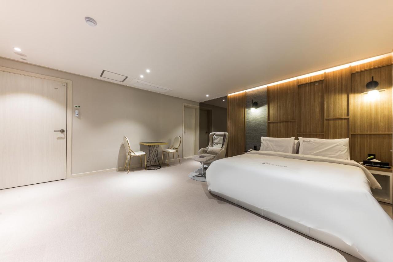 Hotel Lium Cheonan Luaran gambar
